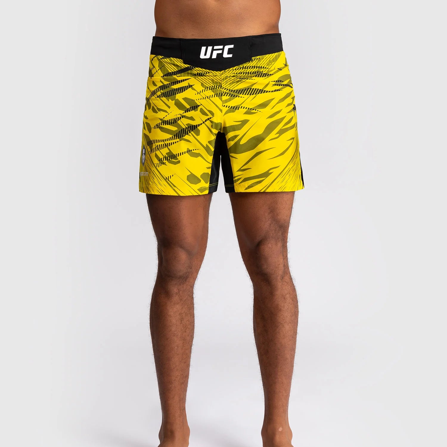 UFC Fusion by Venum Authentic Fight Night Men’s Short Fit Yellow Hlačke za MMA