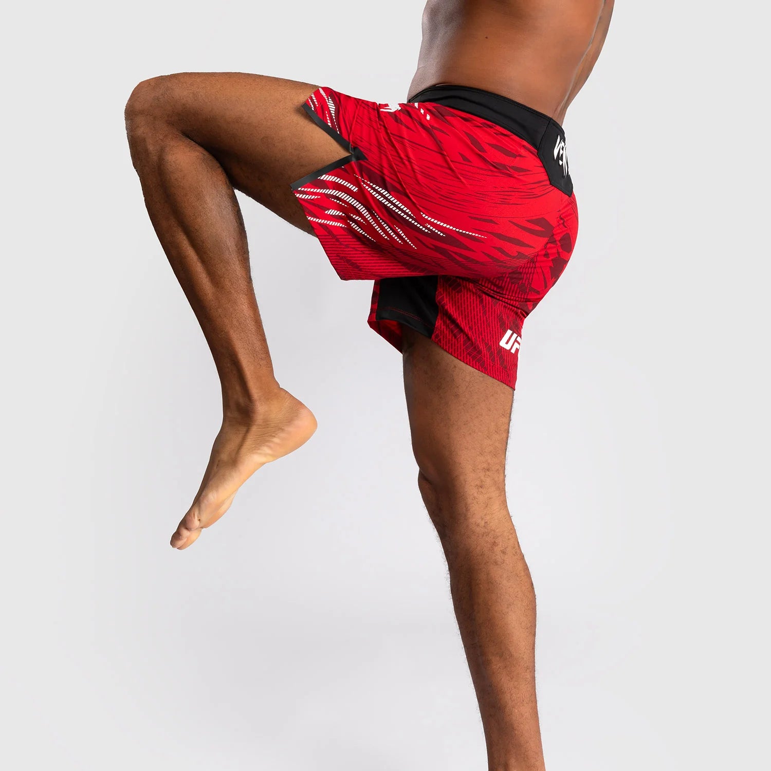 UFC Fusion by Venum Authentic Fight Night Men’s Short Fit Red Hlačke za MMA