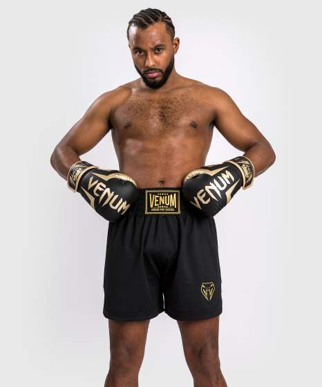 Venum Classic Black/Gold hlačke za boks