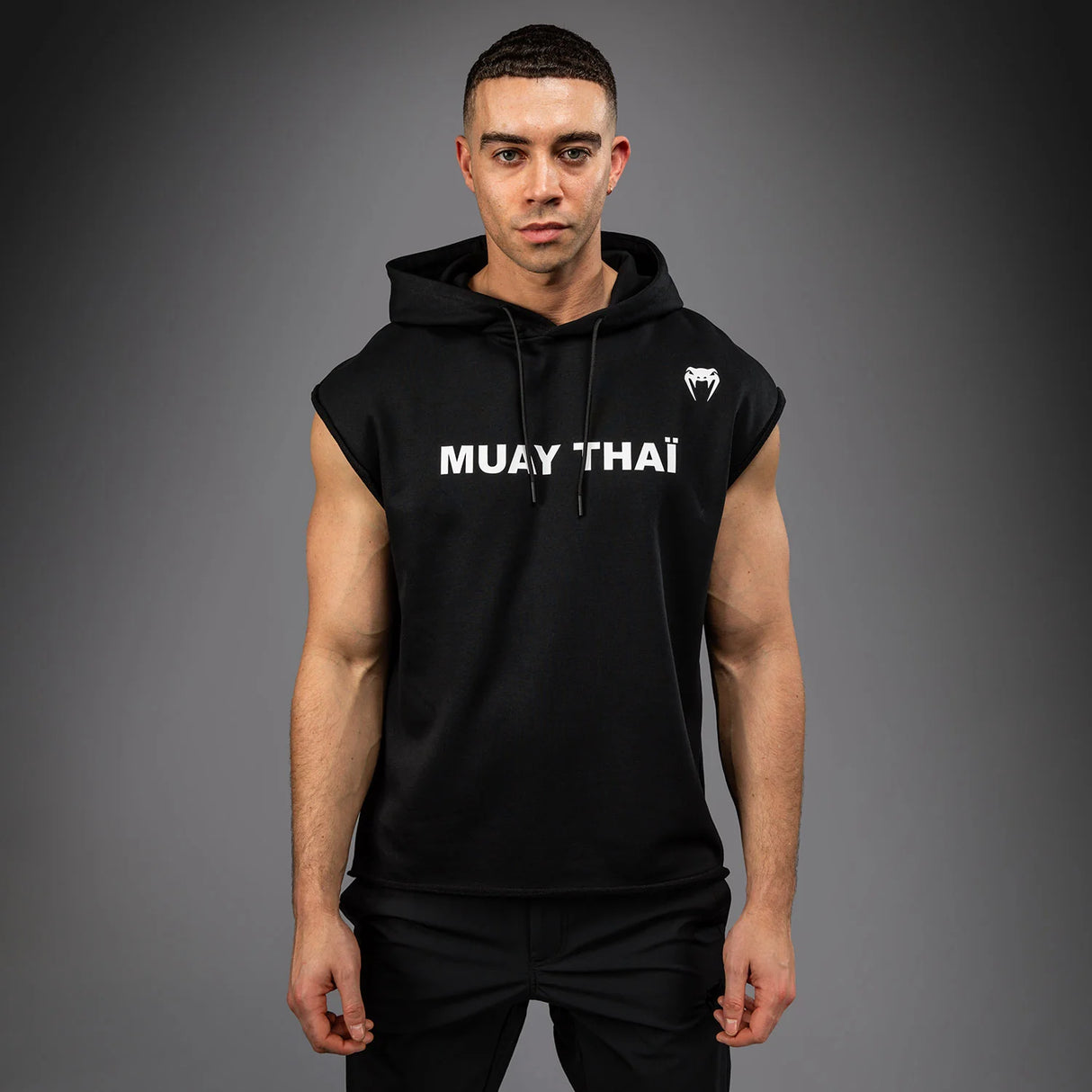 Venum Muay Thai VT Black/White kapucar brez rokavov