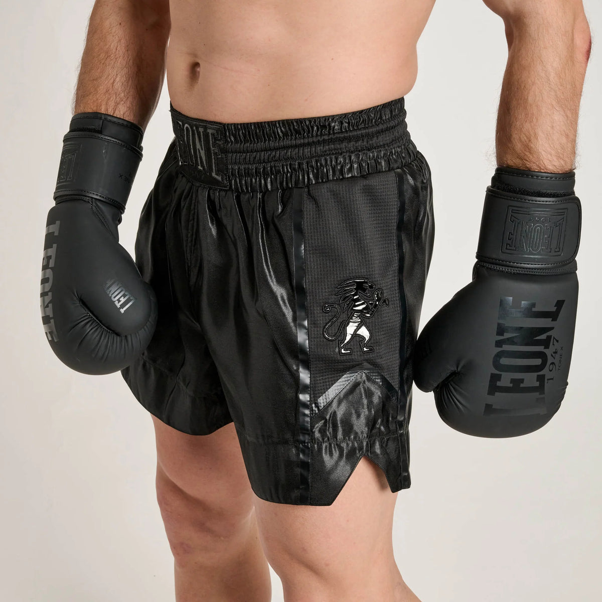 Leone 1947 AB999 Black Lion Kick/Thai hlačke 