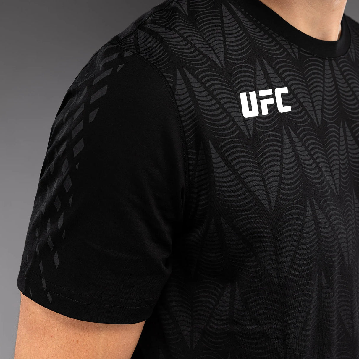 UFC Zenith by Venum Replica Black majica