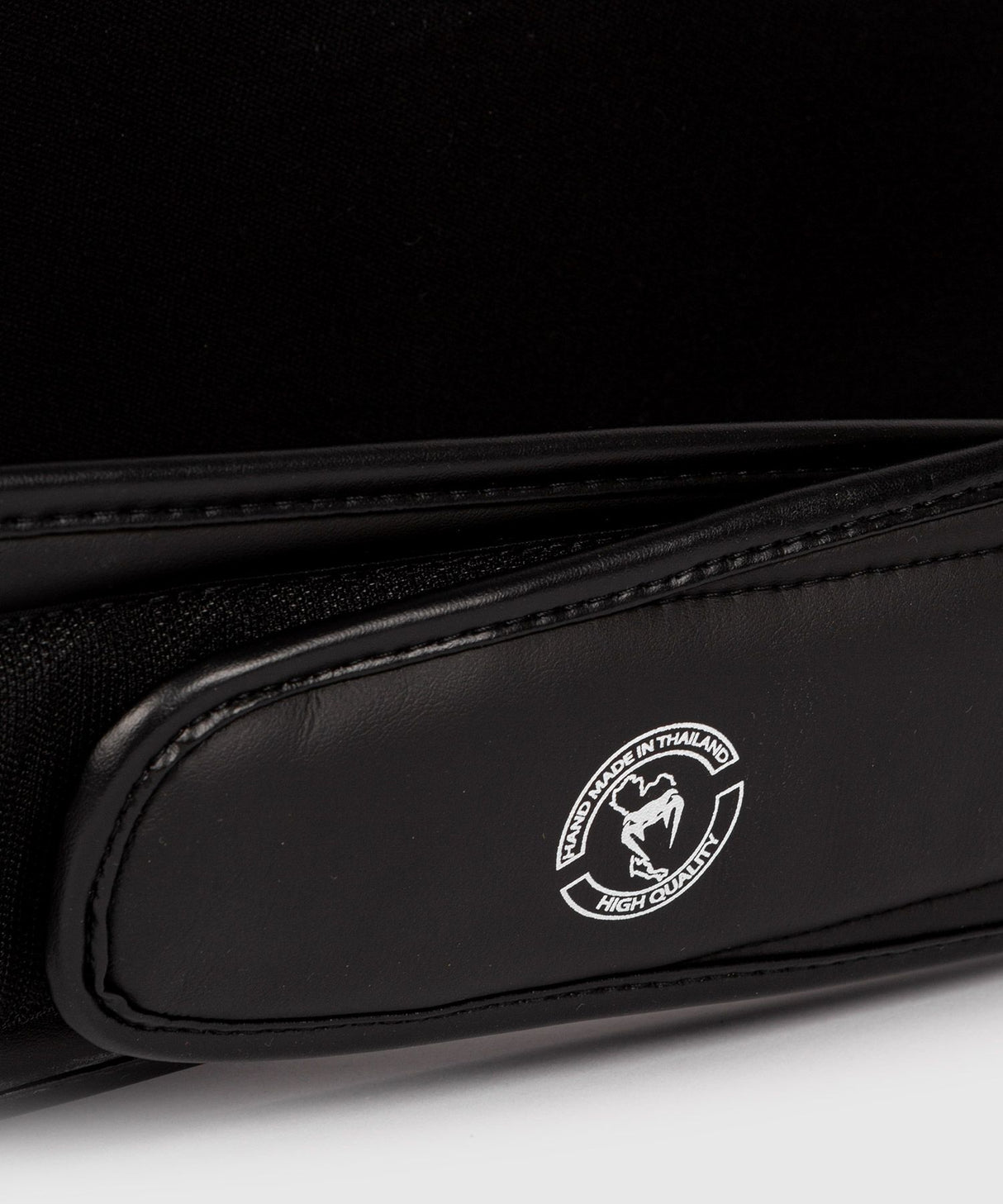 Venum Elite Black trenerski pas fokuser