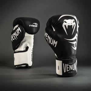 Venum x Mike Tyson Replica Deep Black/Optical White Rokavice Za Boks