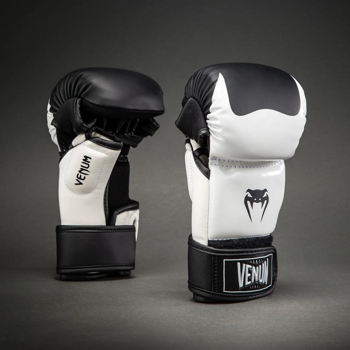 Venum Attack 2.0 Black/White sparing rukavice