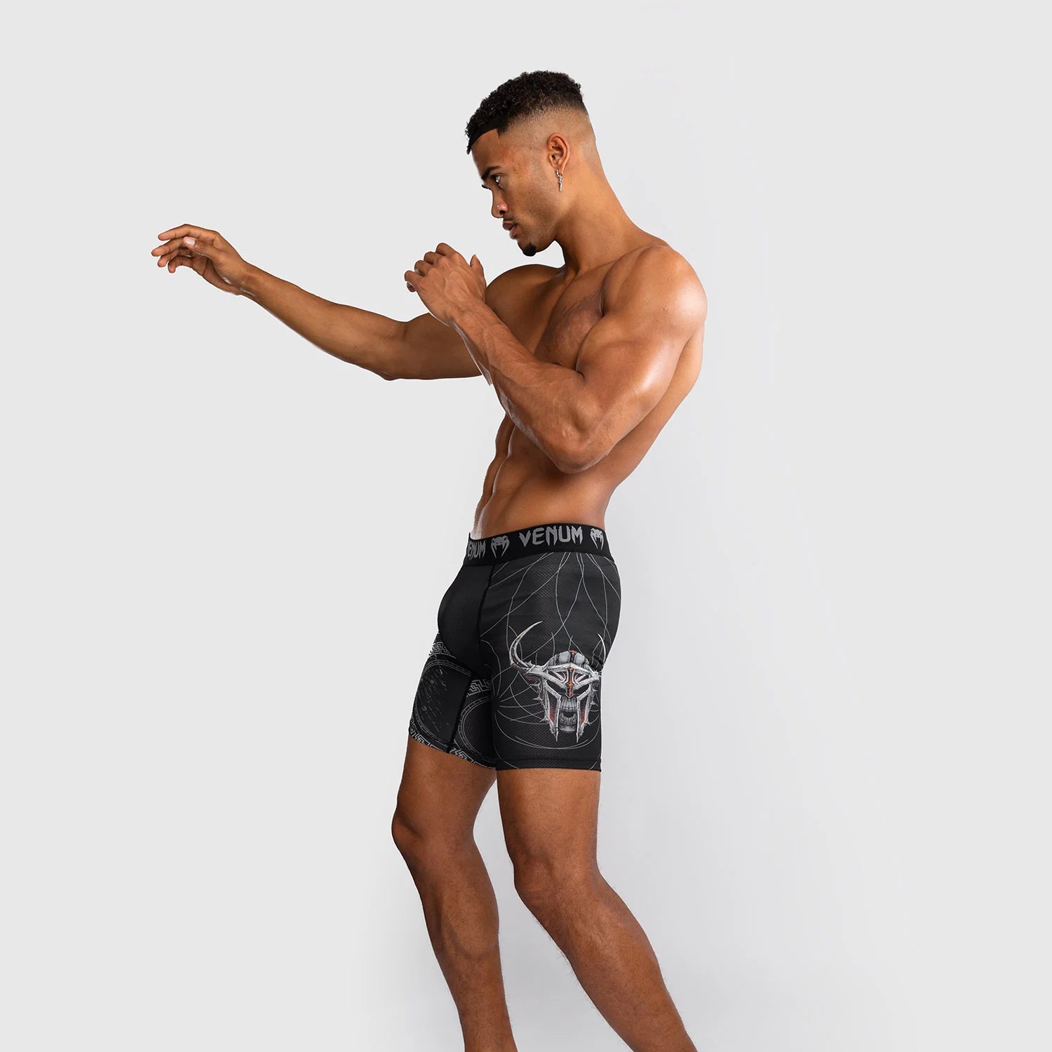 Venum Gladiator 5.0 Black/Silver Kratke Pajkice