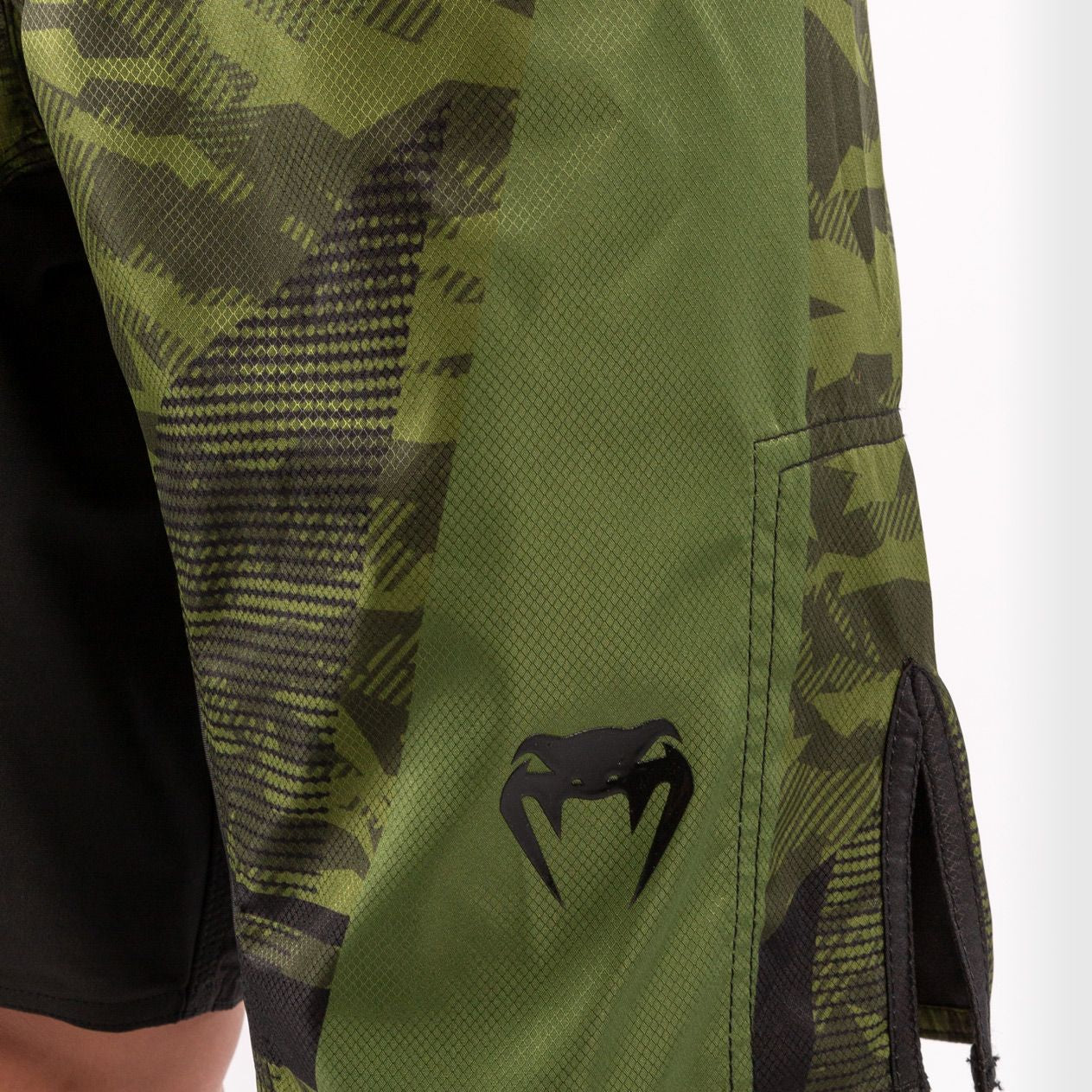 Otroške Venum Trooper Forest Camo/Black hlačke za MMA