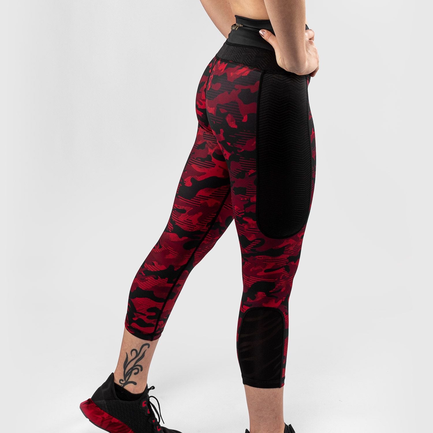 Venum Defender Black/Red ženske pajkice