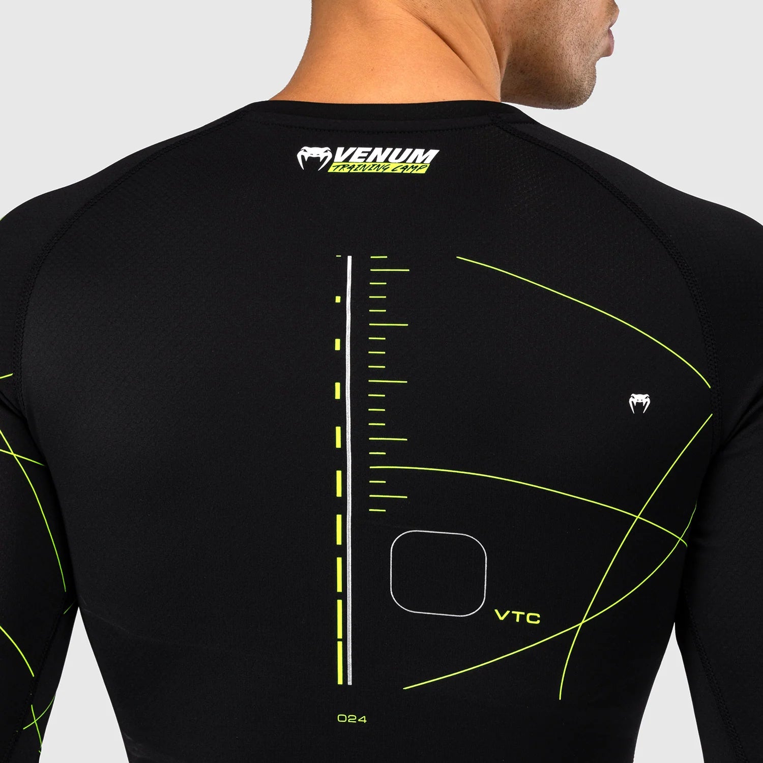 Venum Training Camp 4.0 Black/Neo Green Rashguard Dolgi Rokavi