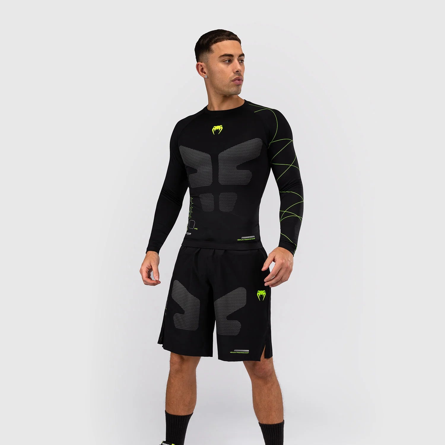Venum Training Camp 4.0 Black/Neo Green Rashguard Dolgi Rokavi