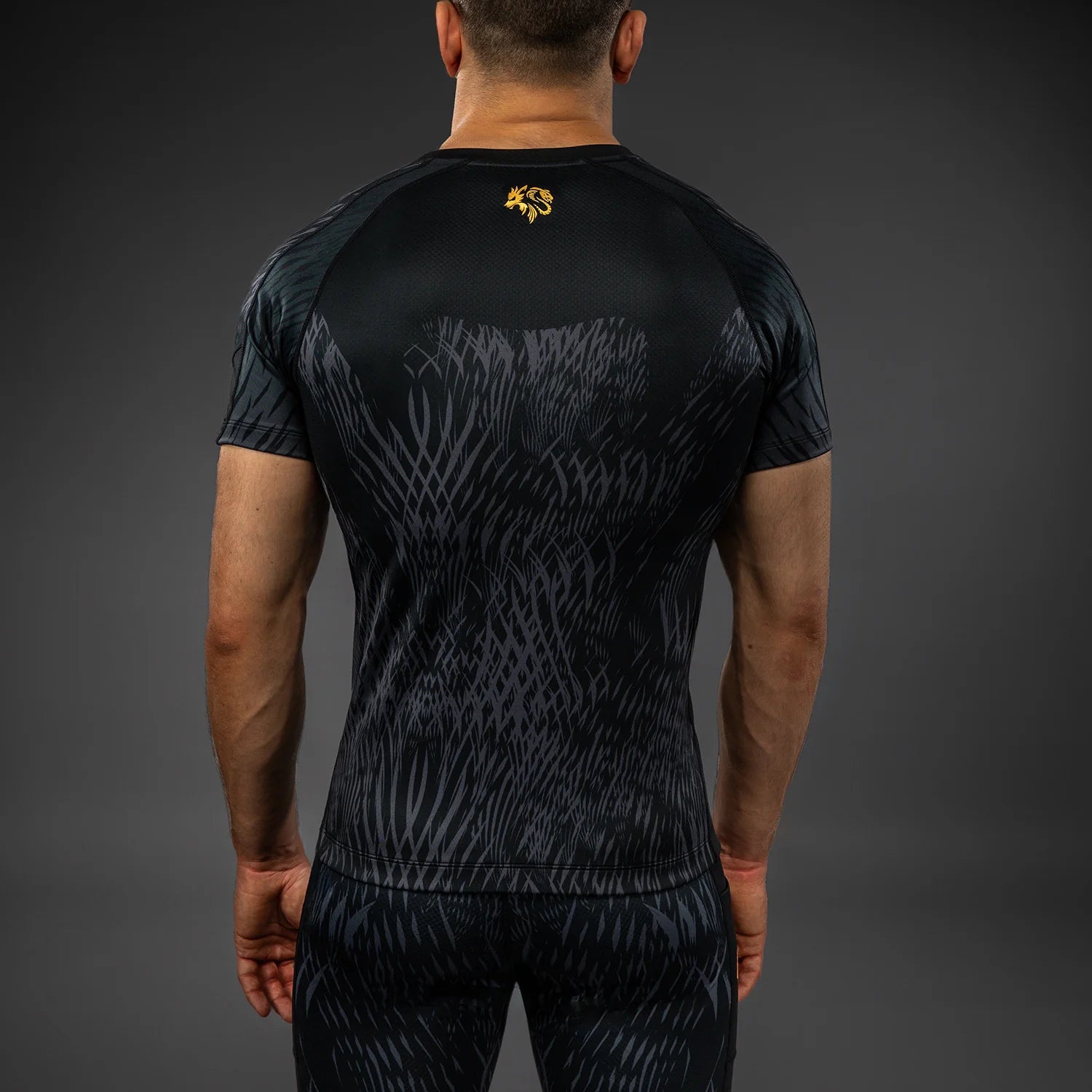 Venum x Chimaev Black/Grey Rashguard kratek rokav