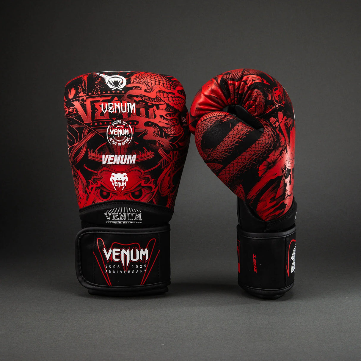 Venum 20th Anniversary Black/Red rokavice za boks