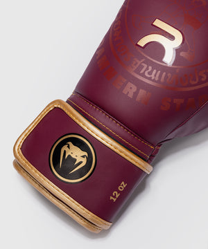 Venum x Rajadamnern Burgundy Boxing rokavice
