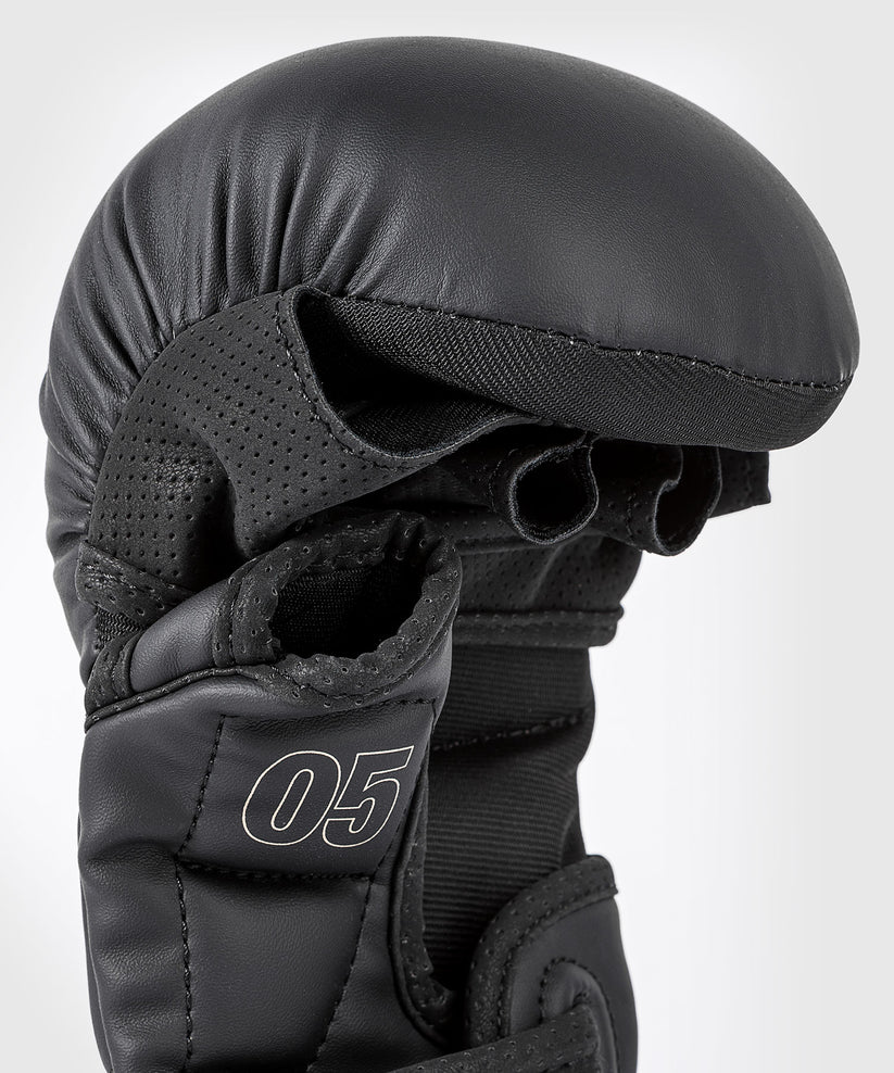 Venum Impact Evo Black rokavice MMA za sparing