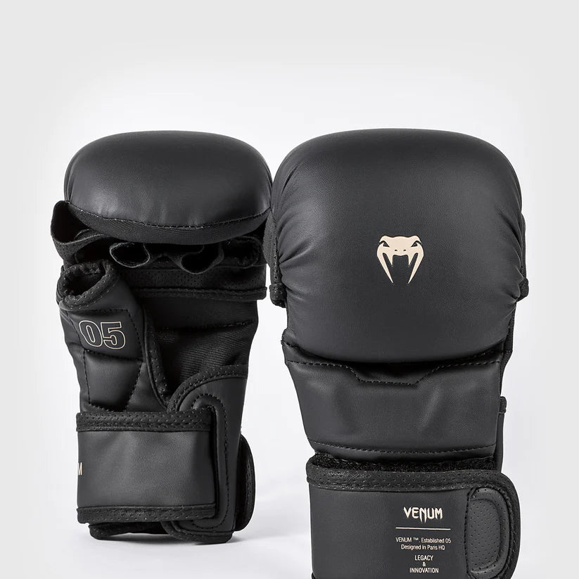 Venum Impact Evo Black rokavice MMA za sparing