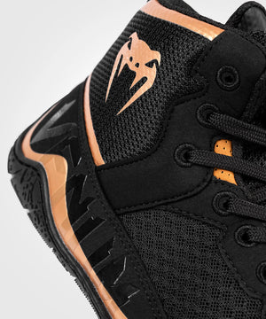 Venum Elite Black/Bronze čevlji za rokoborbo