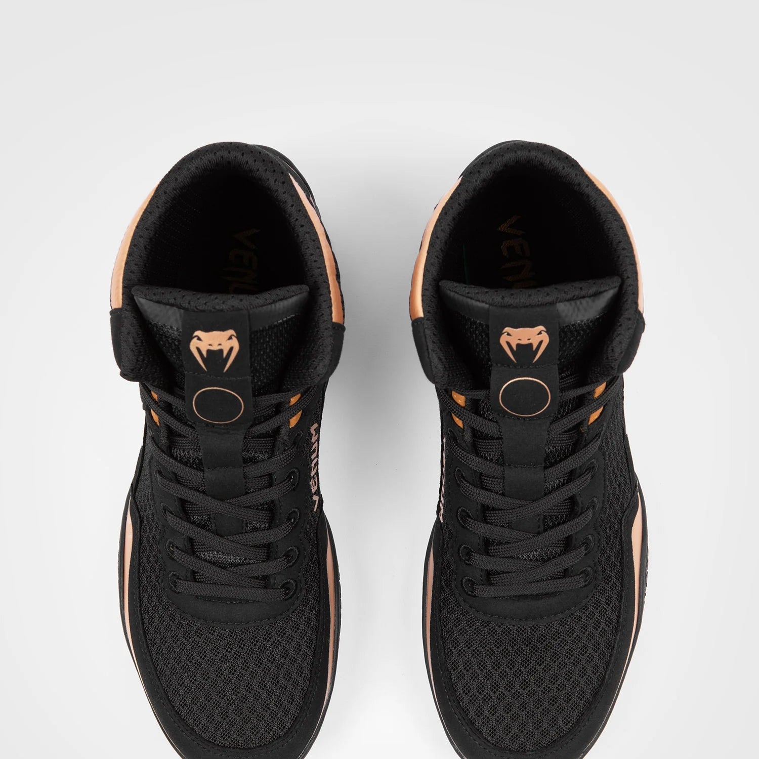 Venum Elite Black/Bronze čevlji za rokoborbo