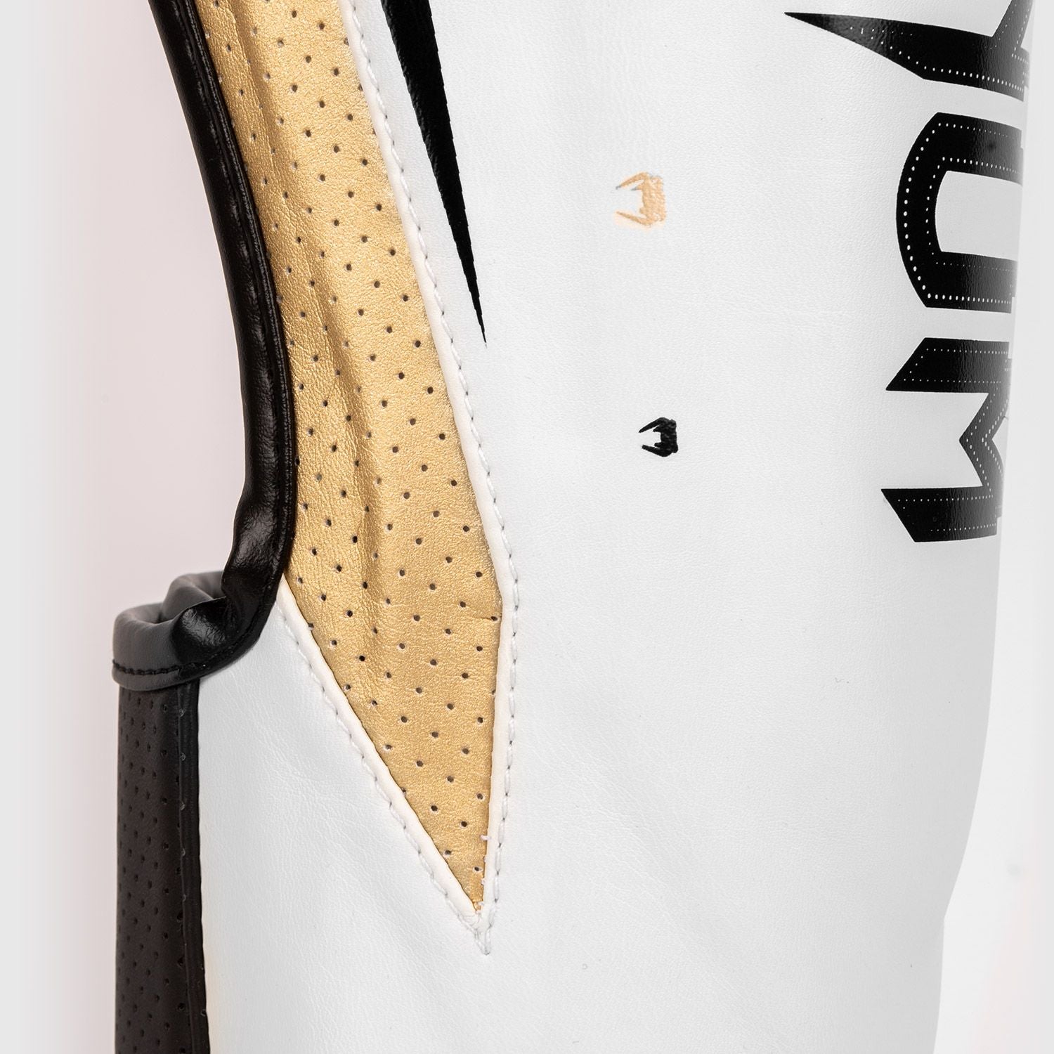 Venum Elite Evo White/Gold ščitniki za golen in nart