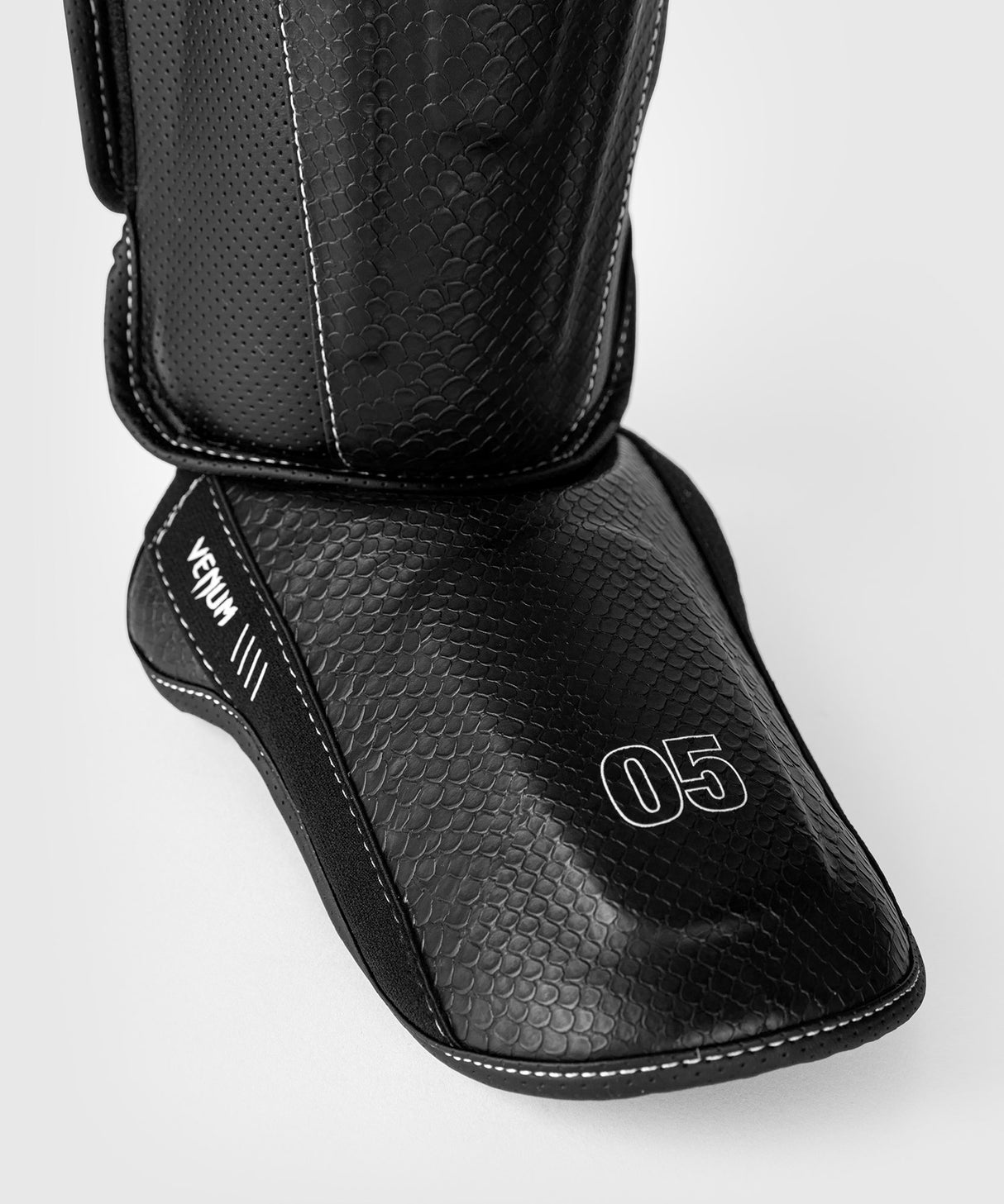 Venum Impact Evo Scales Black Ščitniki Za Golen In Nart