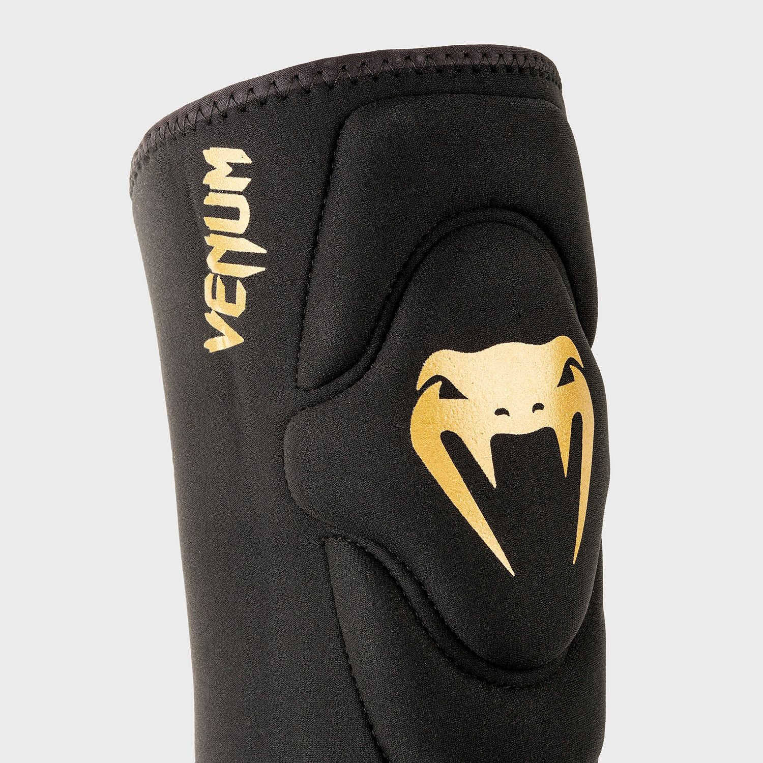Venum Kontact Gel Black/Gold ščitniki za kolena