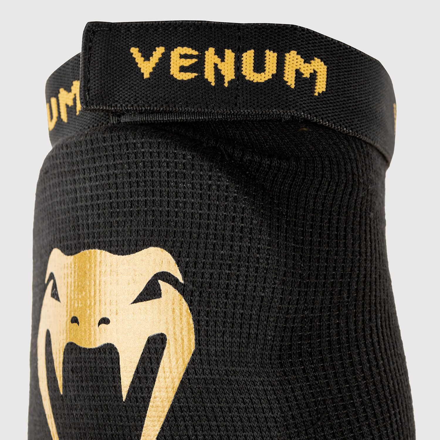 Venum Kontact Black/Gold ščitniki za komolec