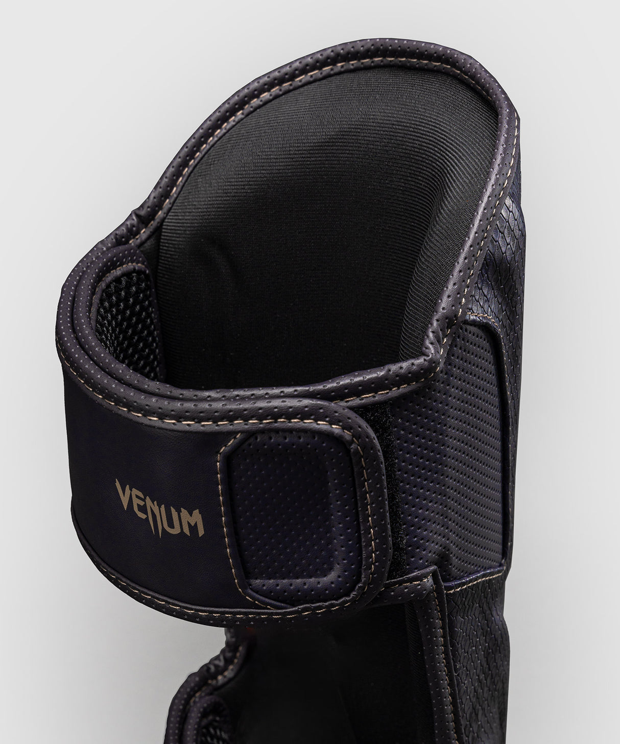 Venum Impact Evo Scales Dark Purple Ščitniki Za Golen In Nart