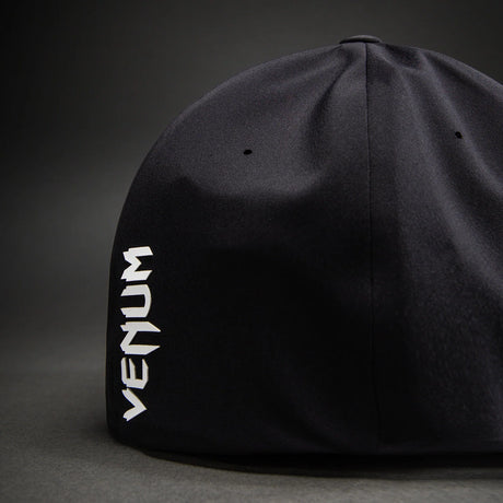 Classic Flexfit Delta Black kapca