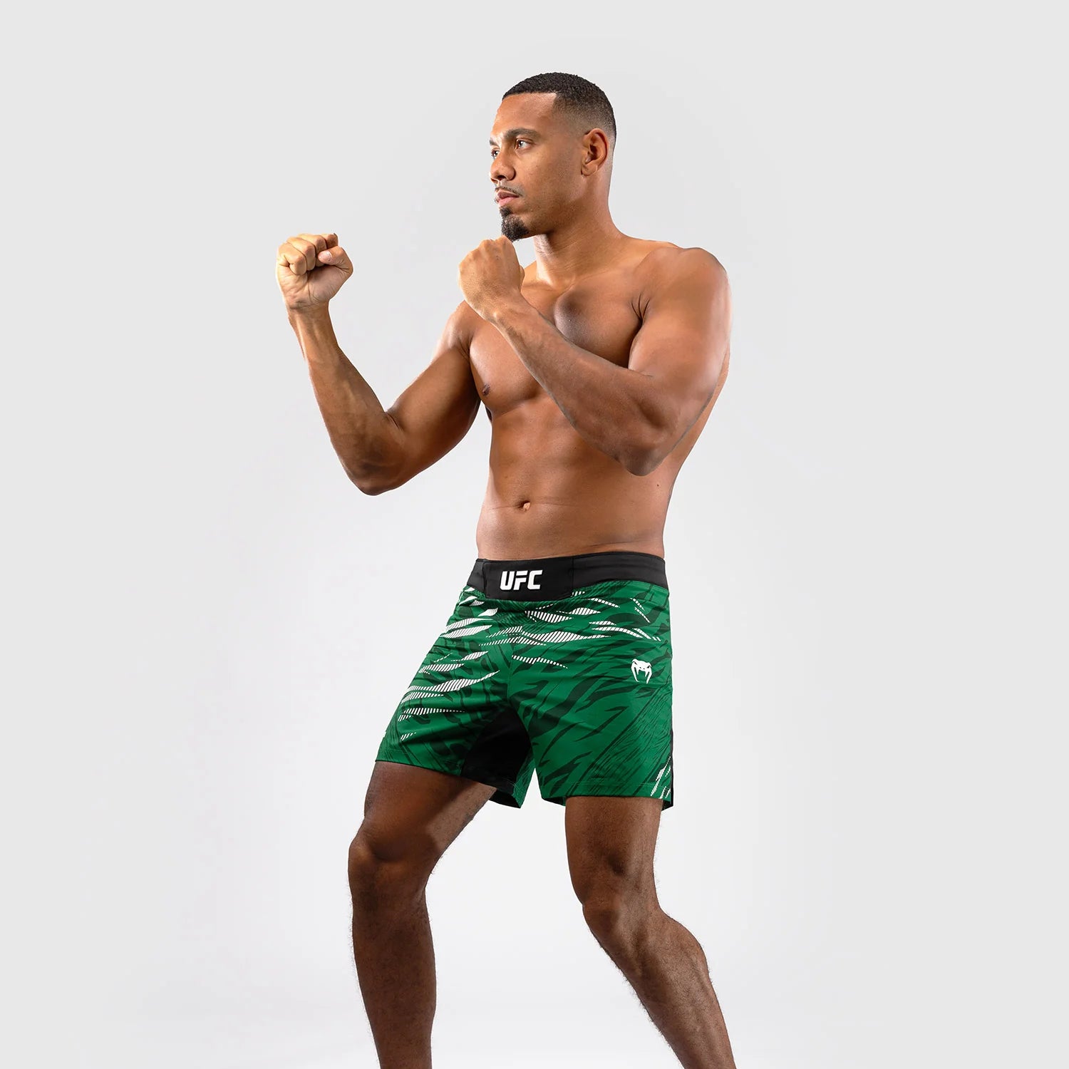 UFC Fusion by Venum Authentic Fight Night Men’s Short Fit Green Hlačke za MMA