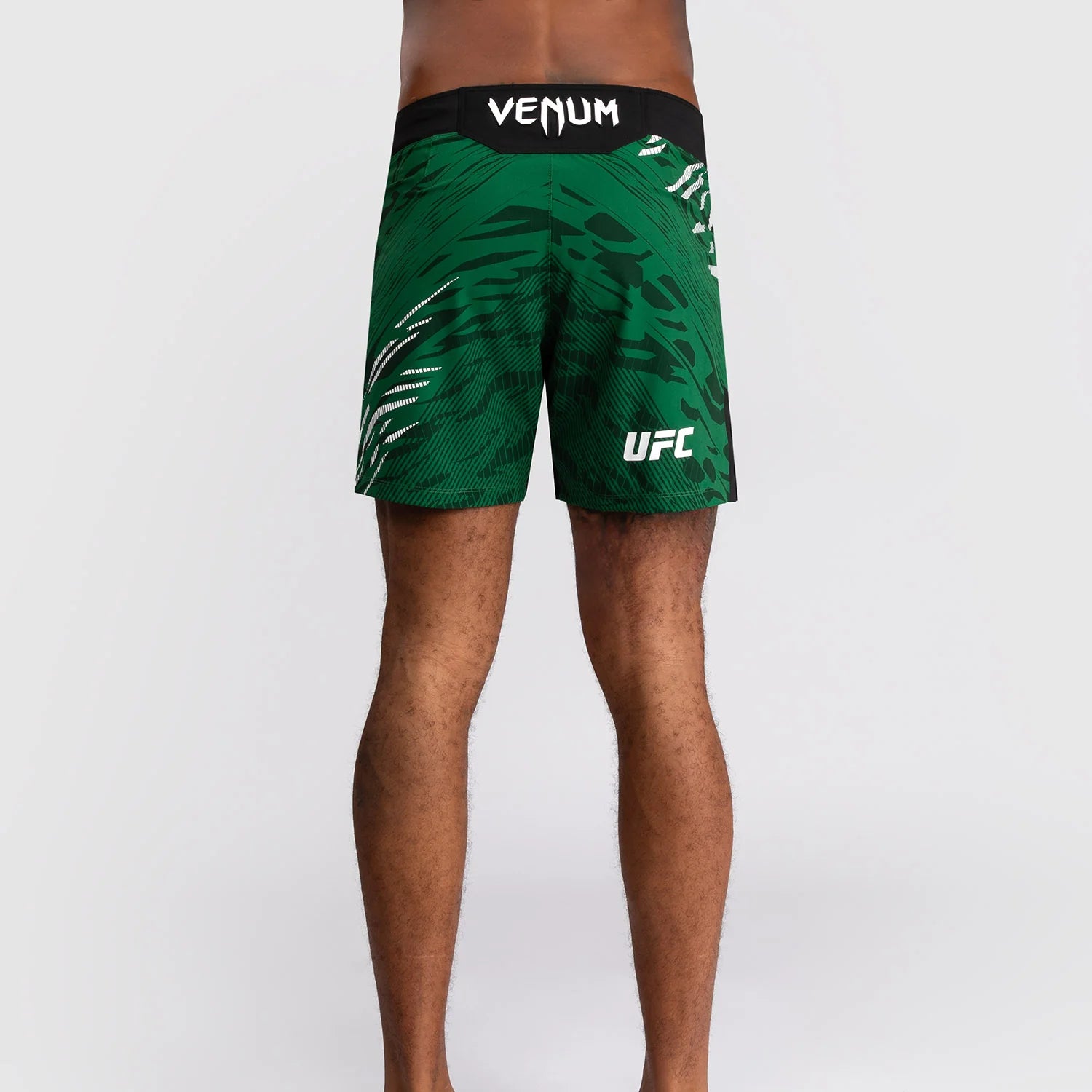 UFC Fusion by Venum Authentic Fight Night Men’s Short Fit Green Hlačke za MMA
