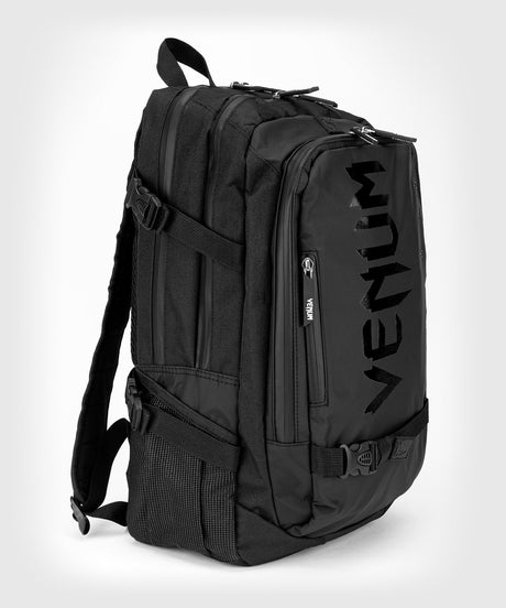 Venum Challenger Pro Evo Black/Black nahrbtnik