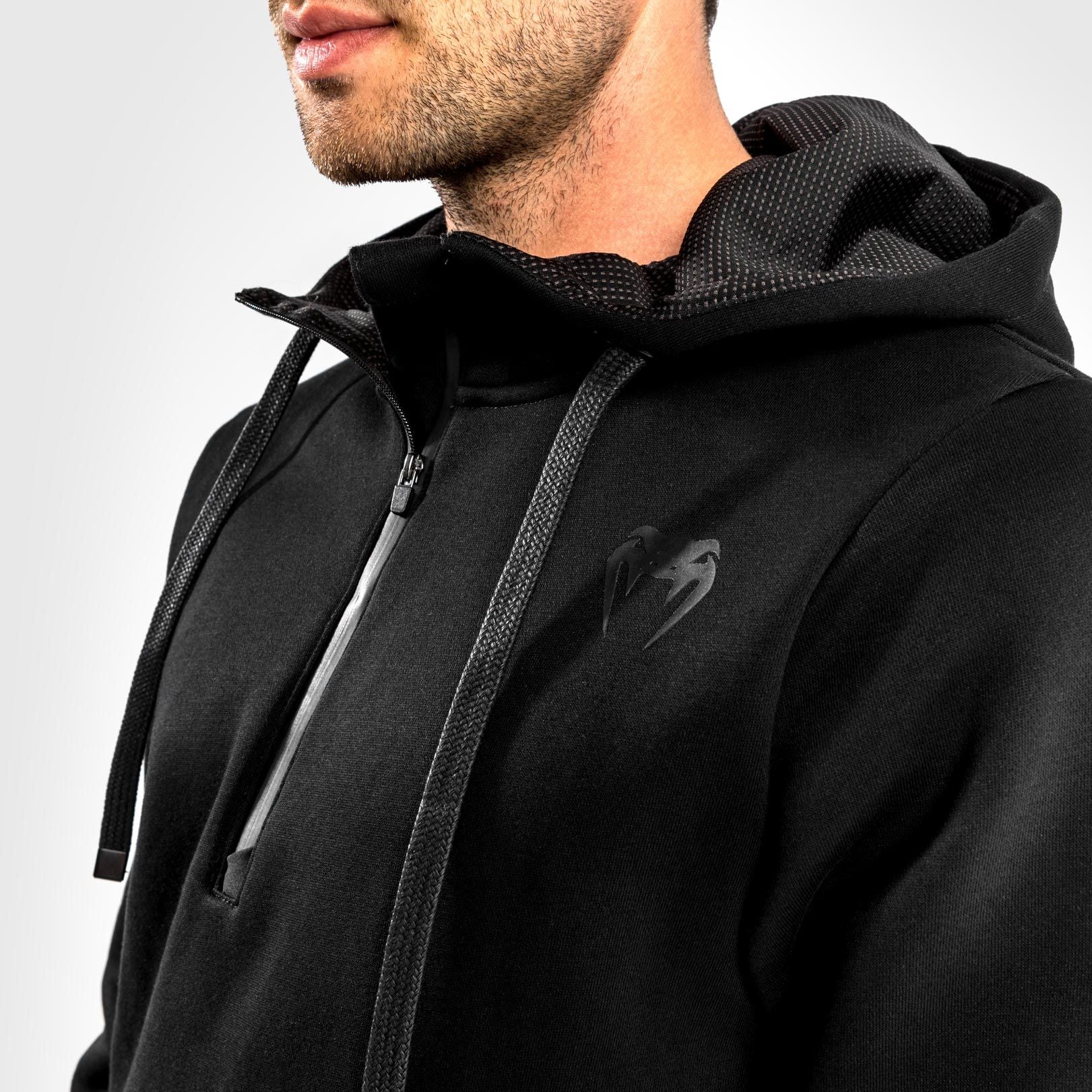 Venum Contender Evo Black kapucar