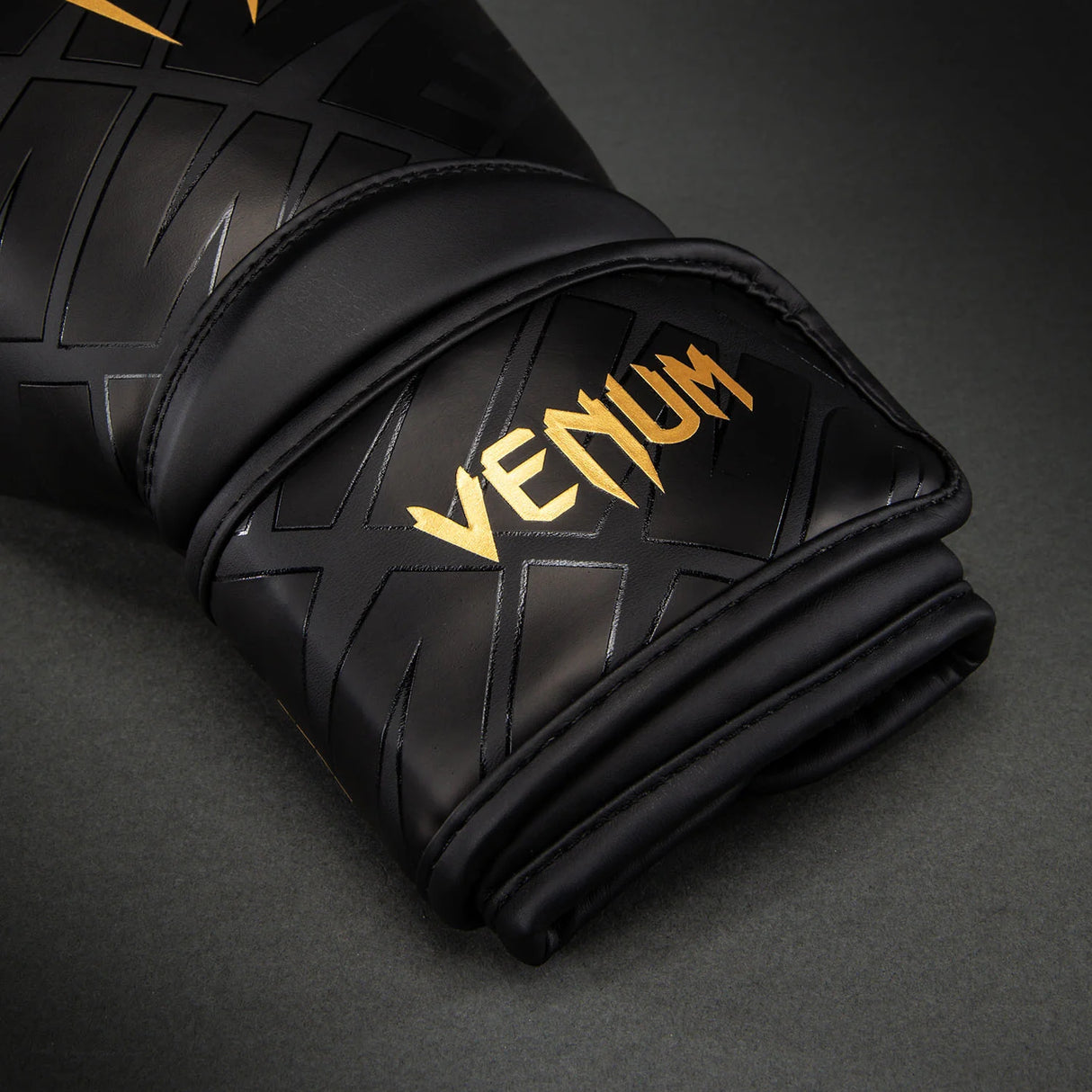 Venum Contender 1.5 XT 3D Black/Gold rokavice za boks