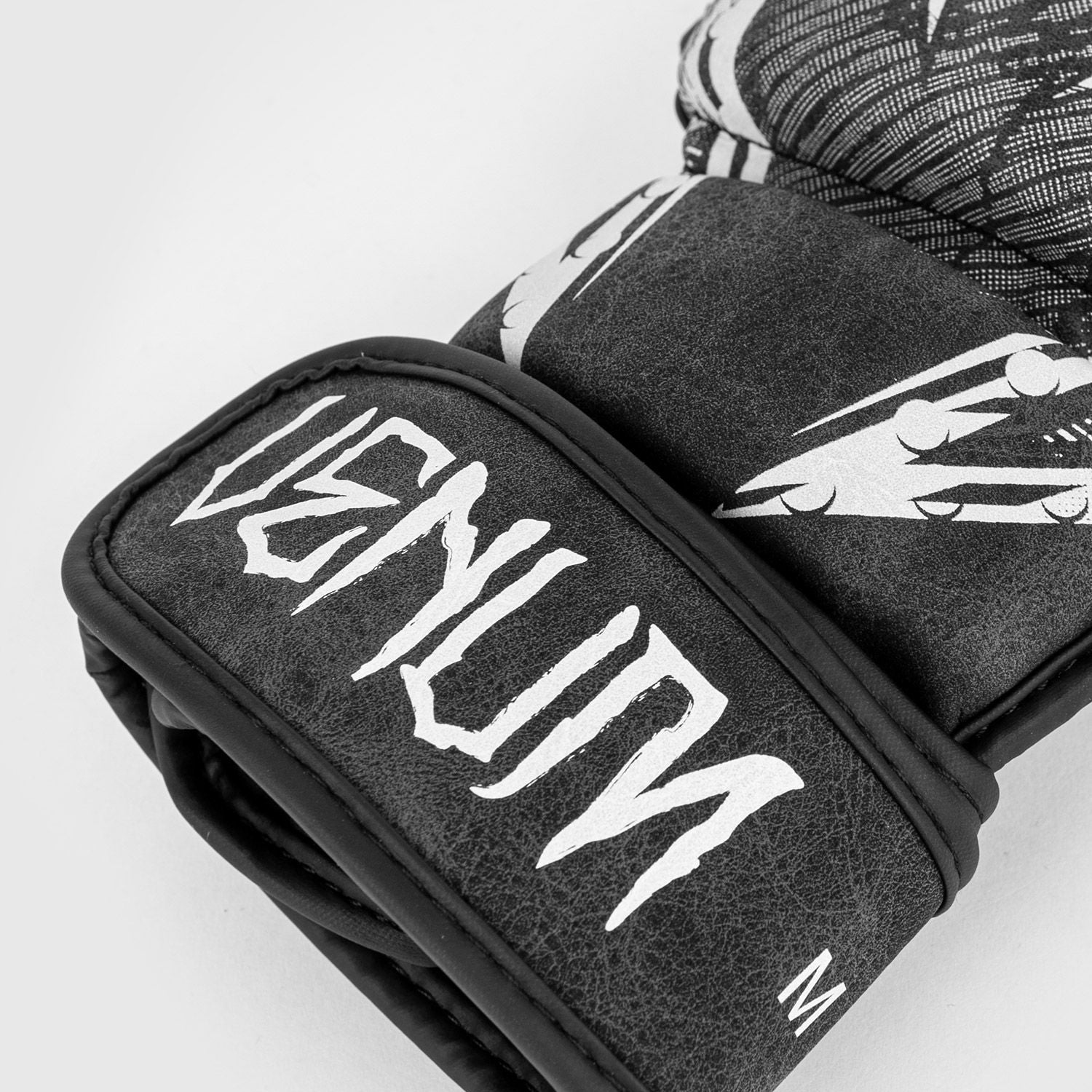 Venum GLDTR 4.0 Black/White rokavice za mma