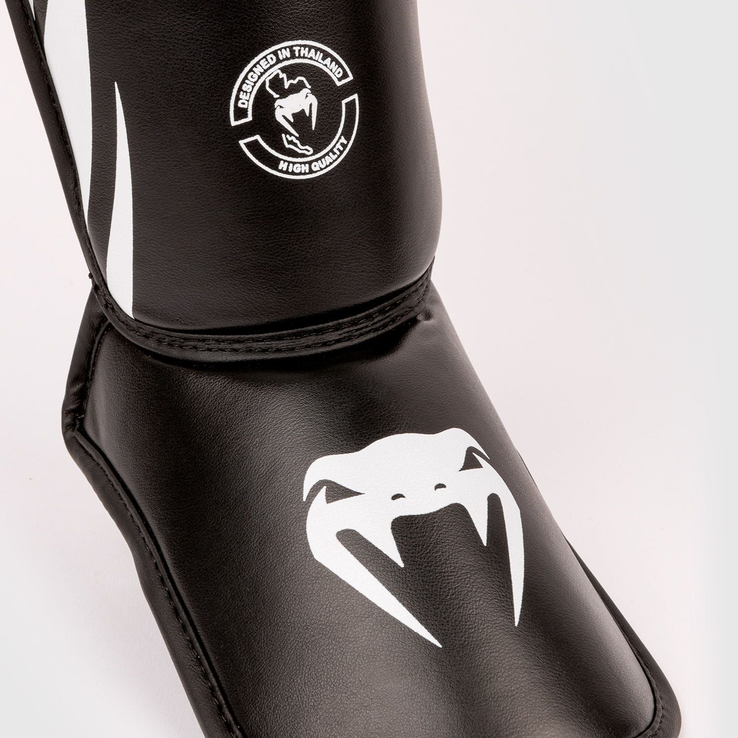 Otroški Venum Challenger Standup Black/White ščitniki za golen in nart 