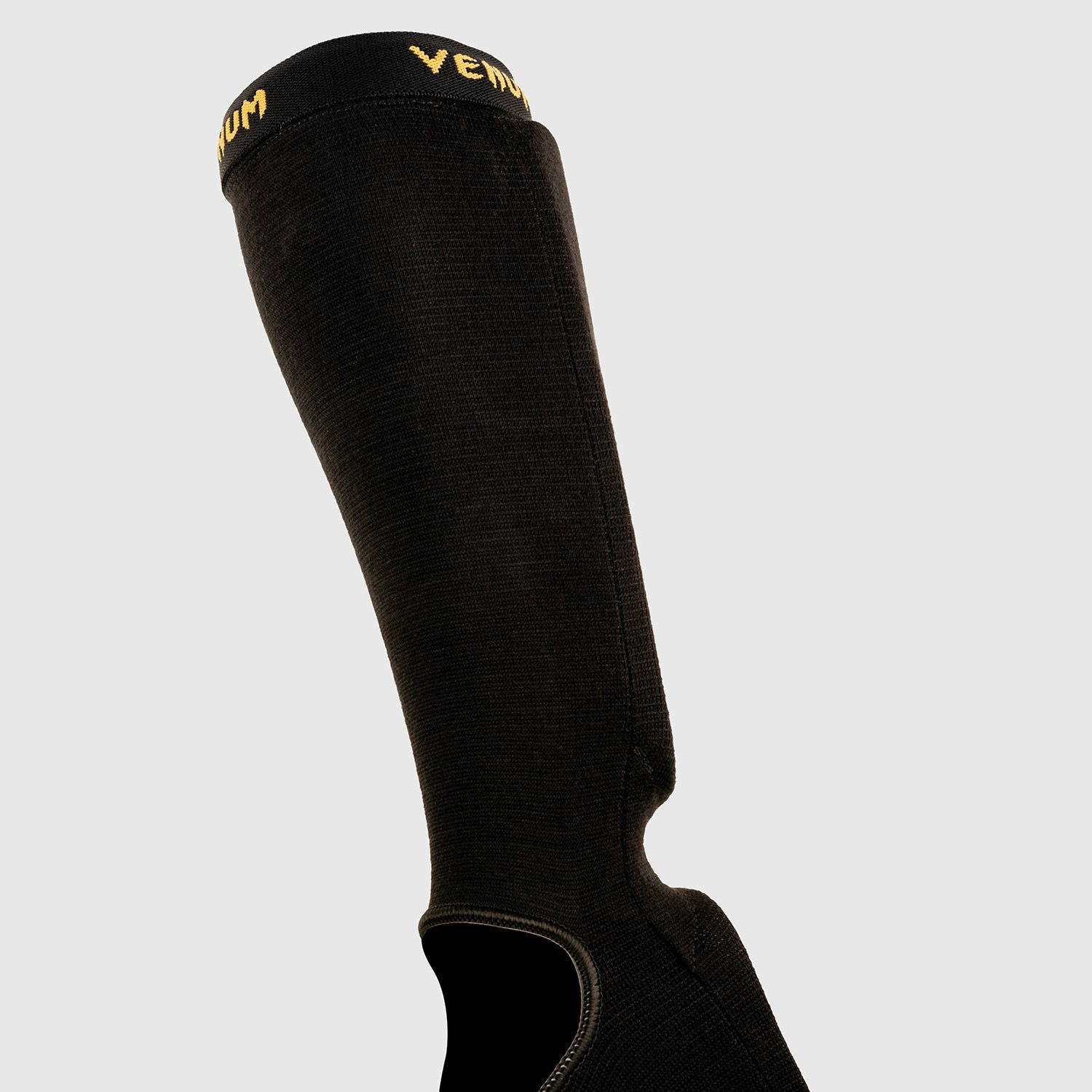 Venum® "Kontact" Black/Gold ščitnik za golenico in nart