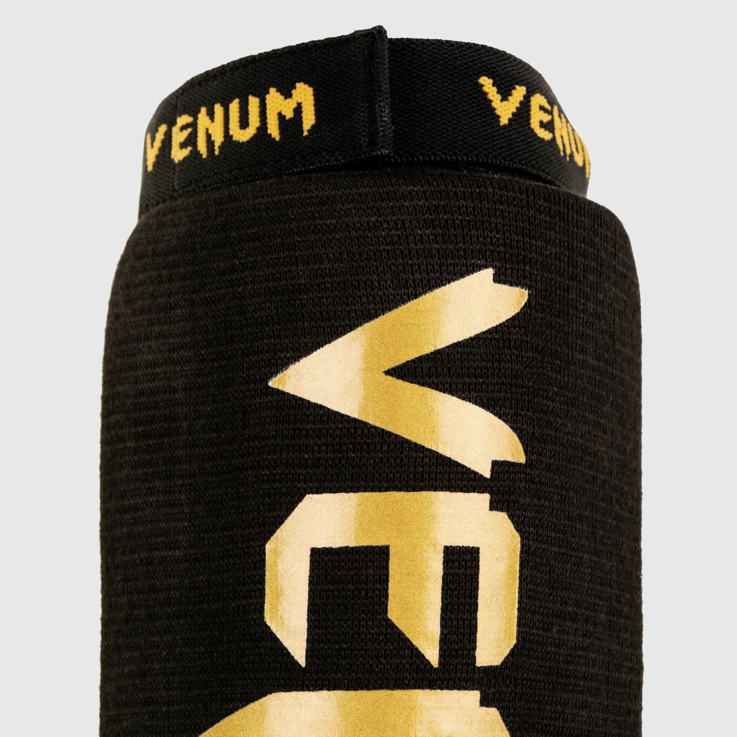 Venum® "Kontact" Black/Gold ščitnik za golenico in nart