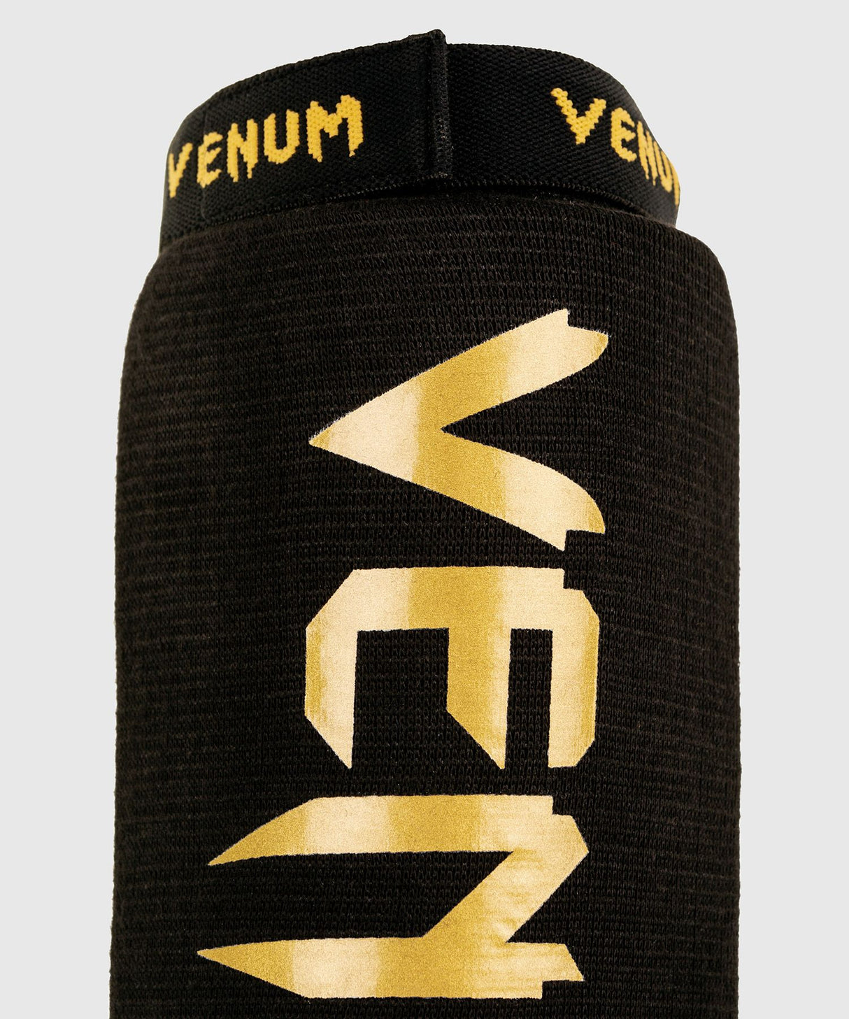 Venum® "Kontact" Black/Gold ščitnik za golenico in nart