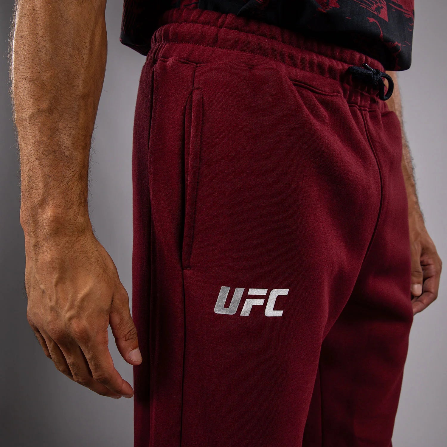 UFC Zenith by Venum Authentic Fight Week Burgundy hlače