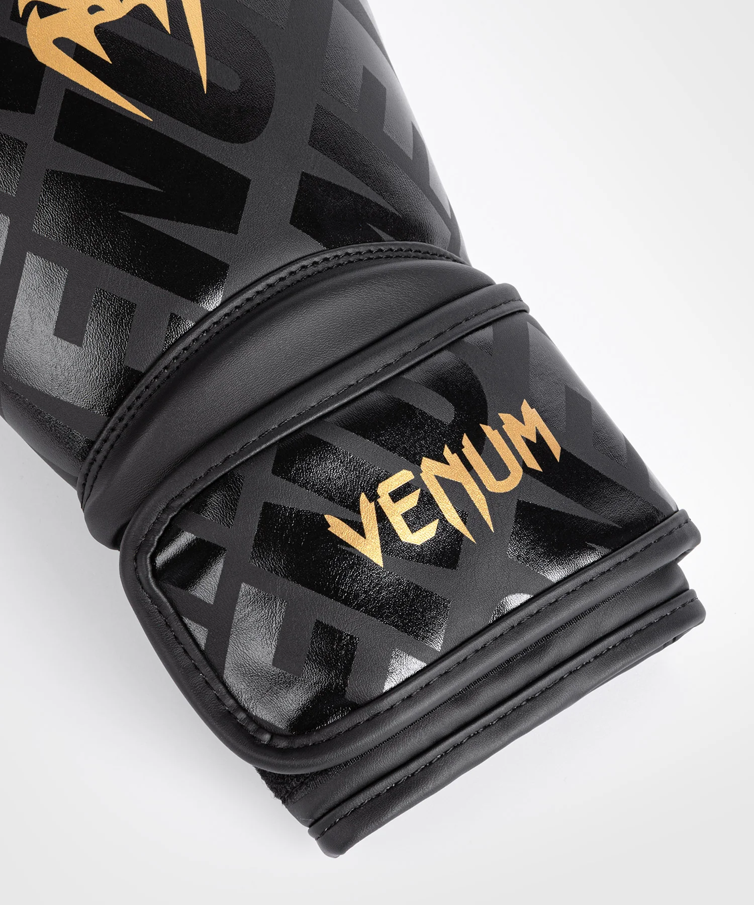 Venum Contender 1.5 XT Black/Gold boksačke rukavice