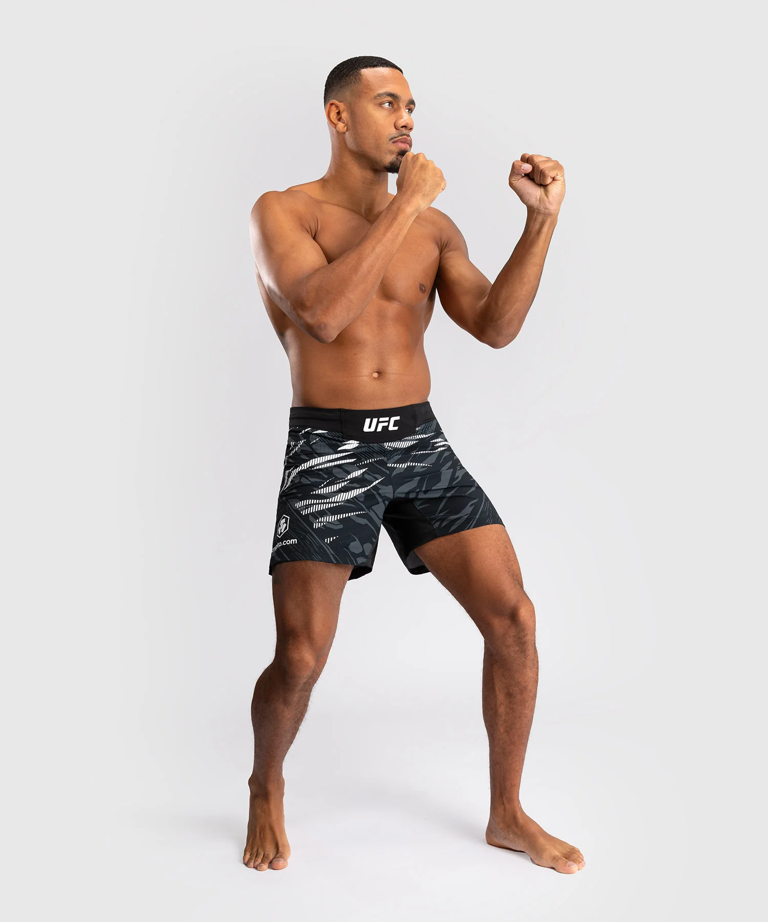 UFC Fusion by Venum Authentic Fight Night Men’s Short Fit Black Hlaćice za MMA