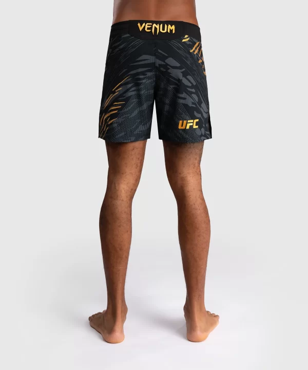 UFC Fusion by Venum Authentic Fight Night Men’s Short Fit Champion Hlaćice za MMA