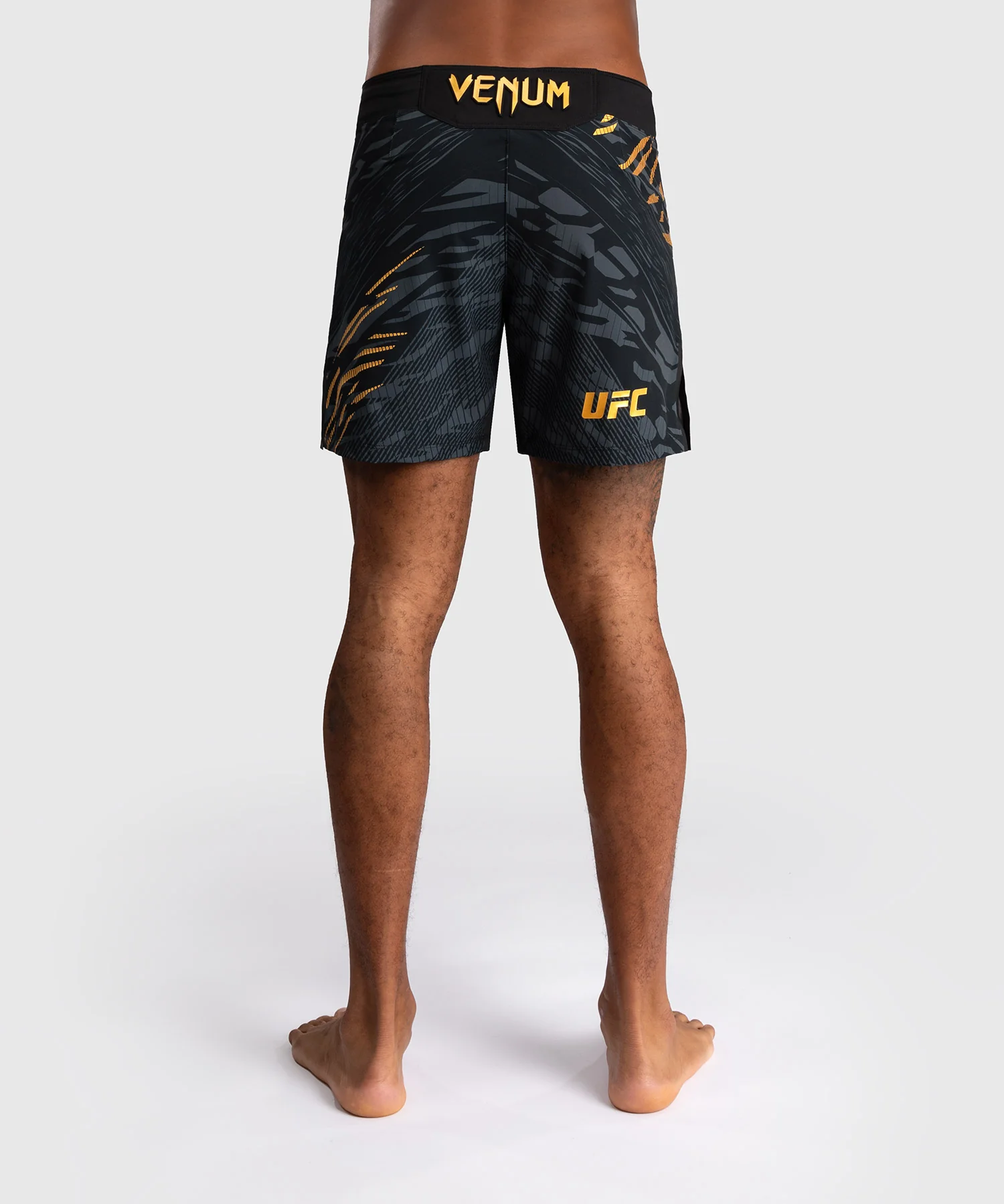 UFC Fusion by Venum Authentic Fight Night Men’s Short Fit Champion Hlaćice za MMA