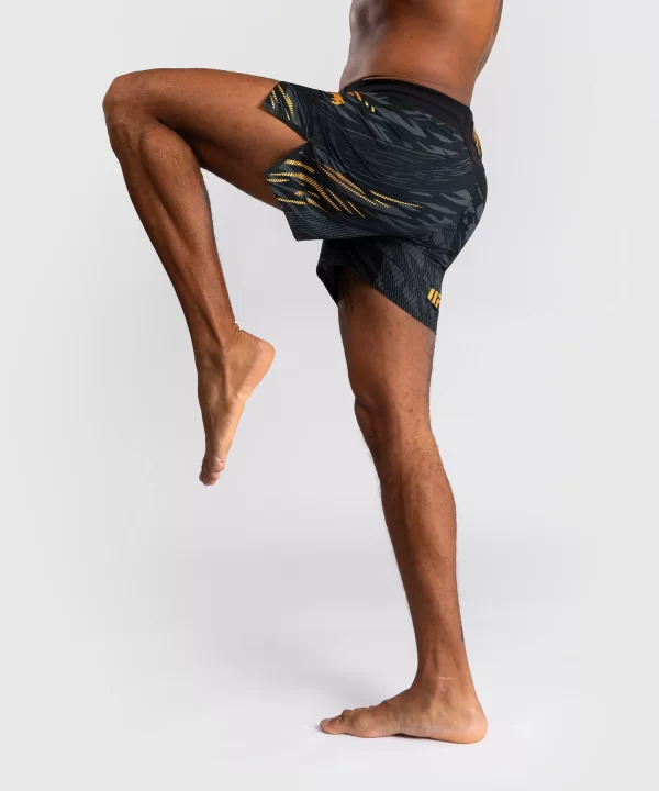 UFC Fusion by Venum Authentic Fight Night Men’s Short Fit Champion Hlaćice za MMA