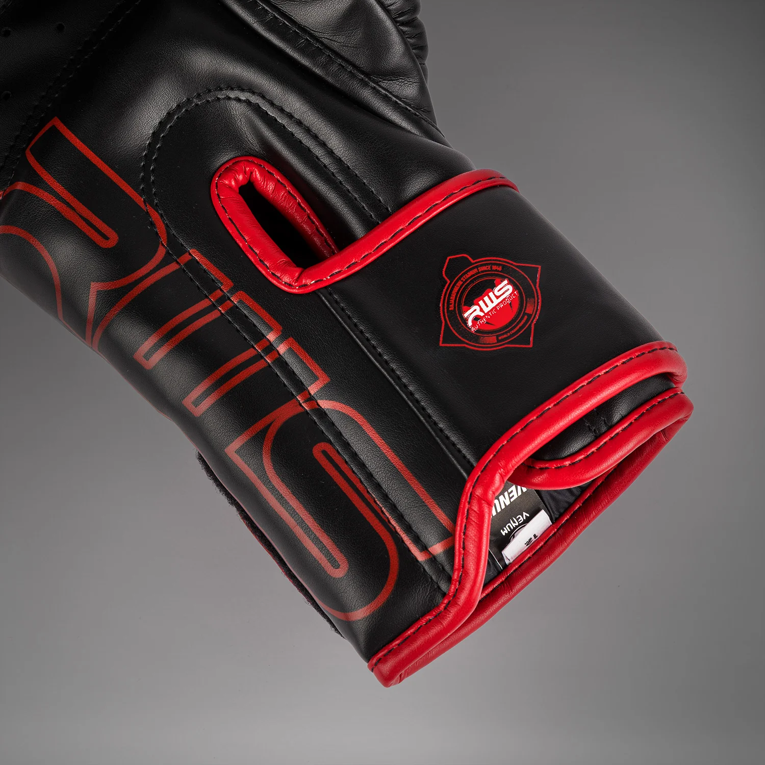 Venum x RWS 2.0 Black/Red Rokavice