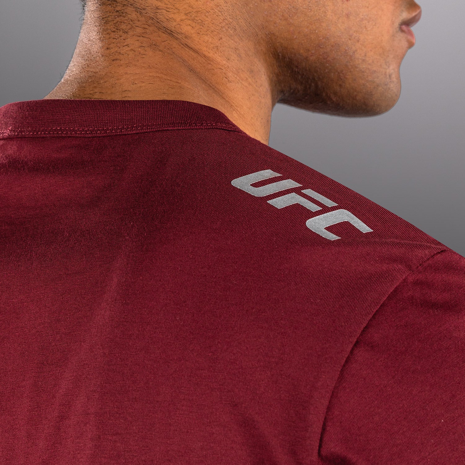 UFC Zenith by Venum Authentic Fight Week Burgundy Majica