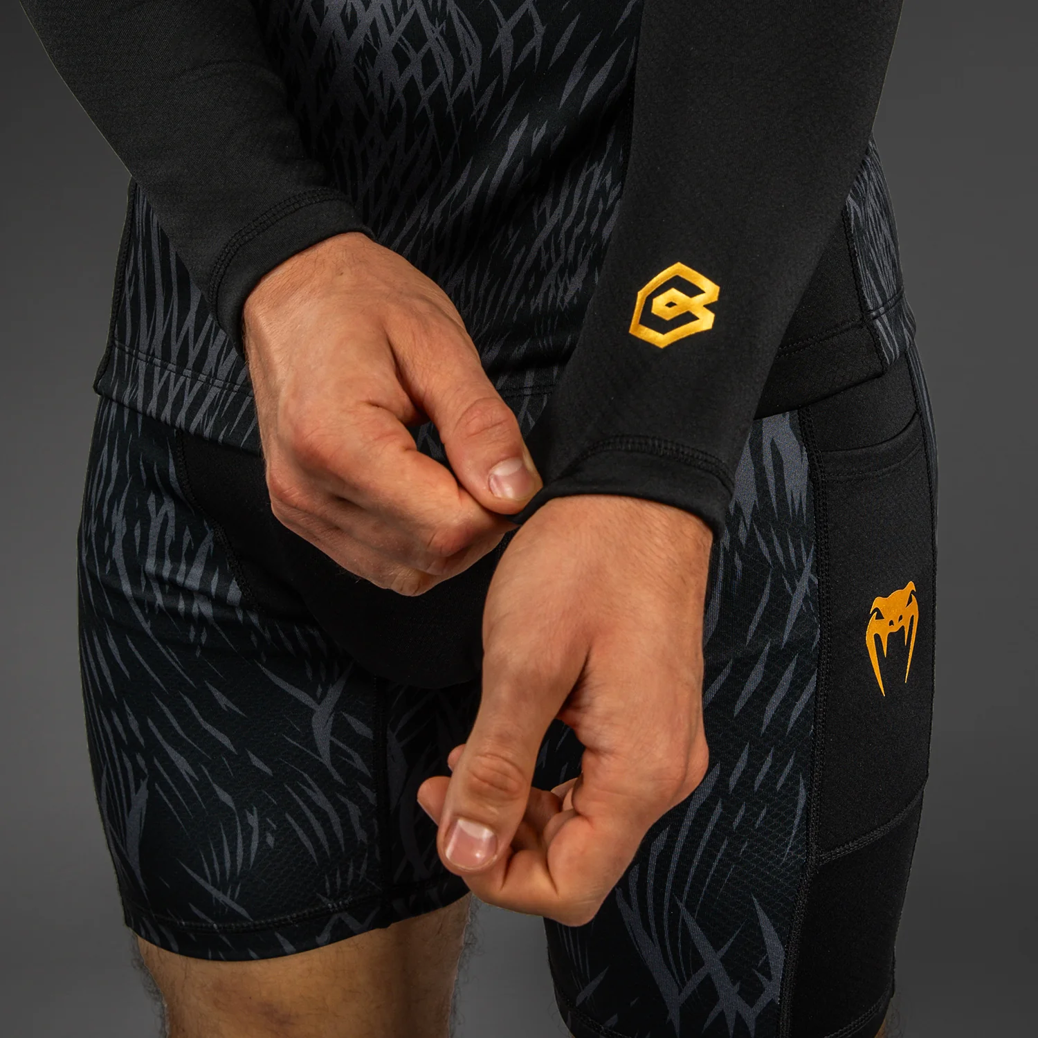Venum x Chimaev Black/Grey Rashguard Dolgi Rokavi