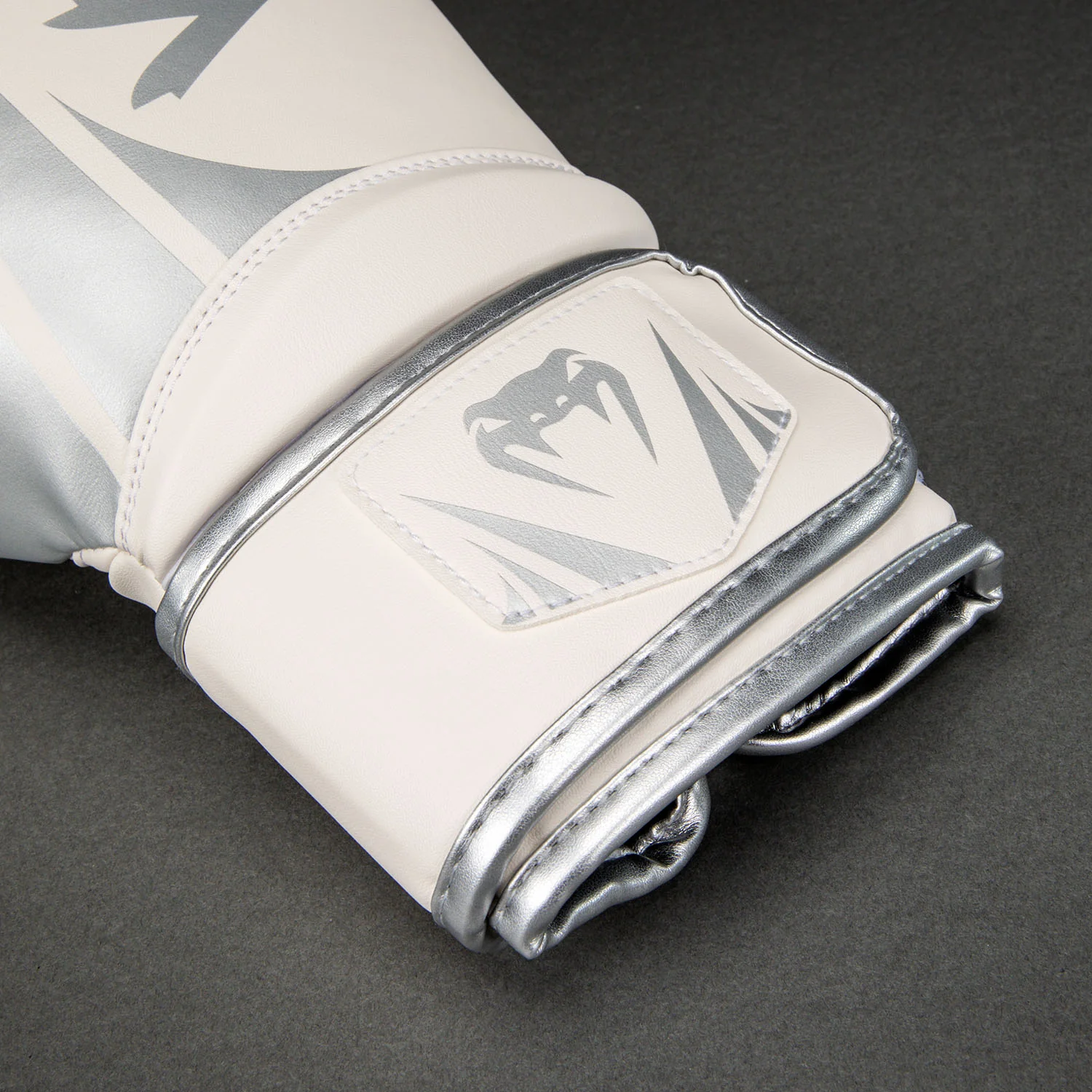 Venum Challenger 2.5 White/Silver Rokavice Za Boks