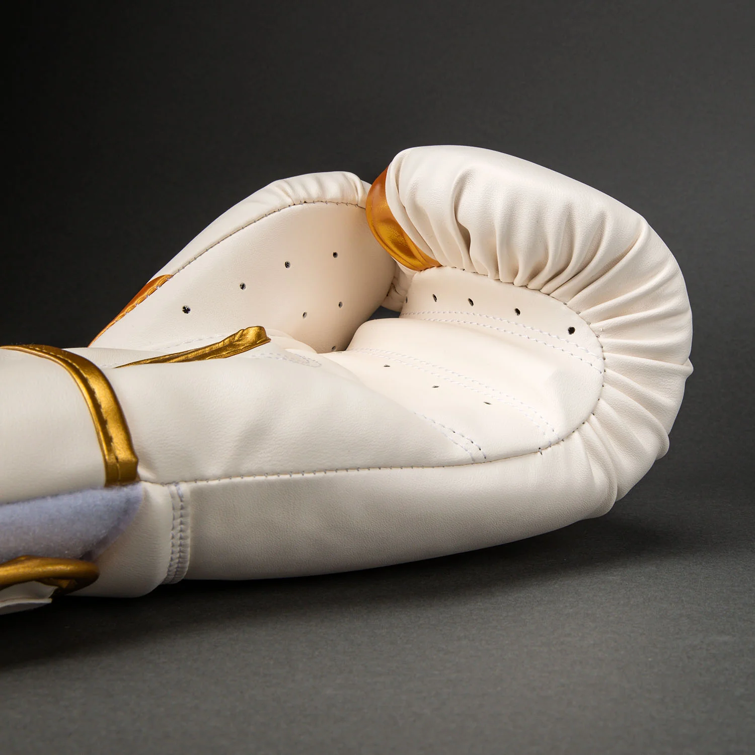 Venum Challenger 2.5 White/Gold Rokavice Za Boks
