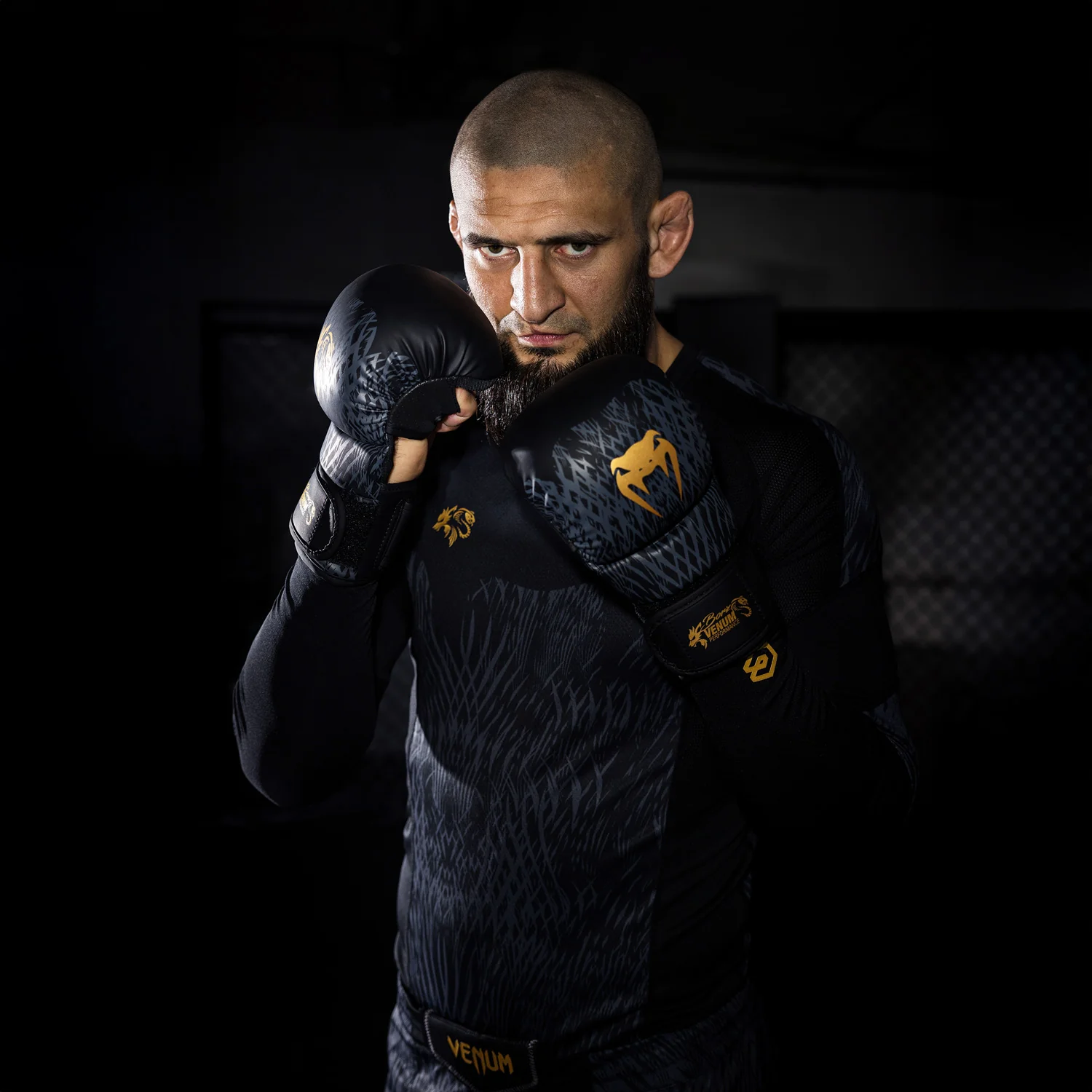 Venum x Chimaev Black/Gold Rokavice MMA Za Sparing